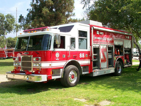 1999 Pierce USAR - #88 (Shop #60543) - Los Angeles City Fire